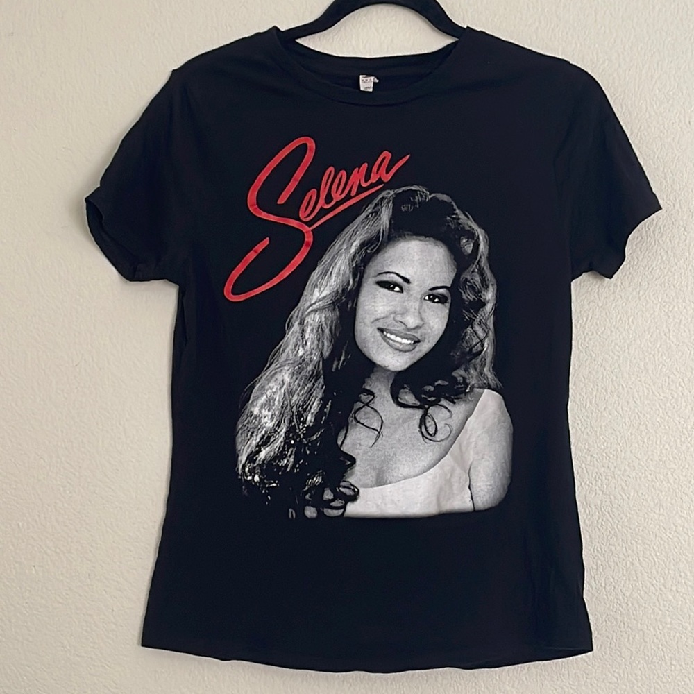Selena shirt